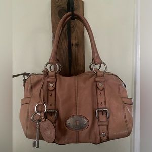 Vintage style Fossil shoulder bag. EUC
